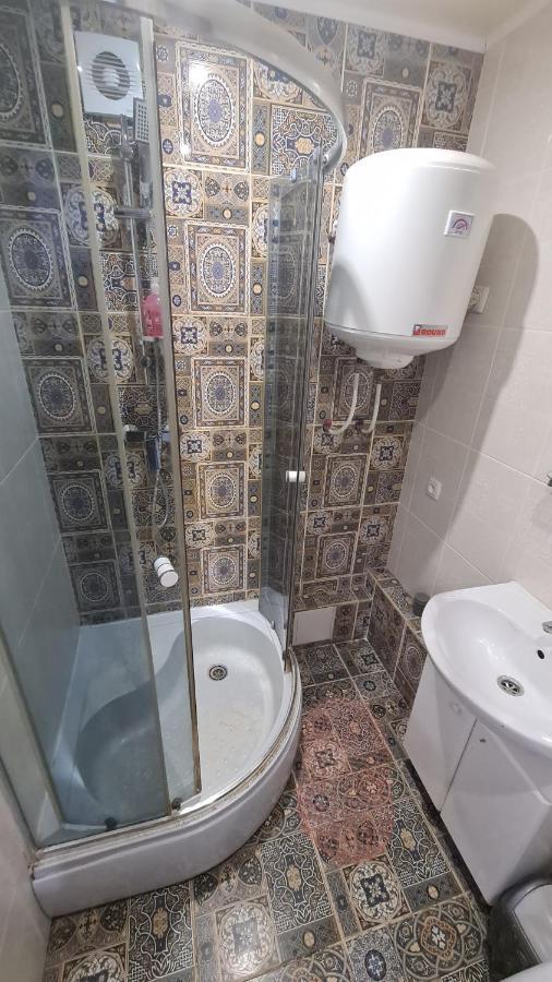 Apartaments On Vulytsia Heroiv Ato 32 Krivoy Rog Luaran gambar