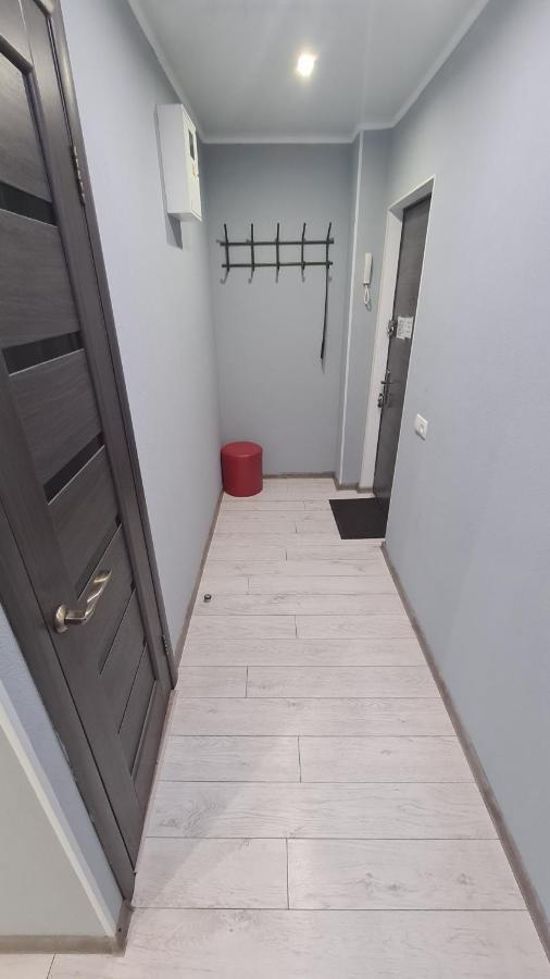 Apartaments On Vulytsia Heroiv Ato 32 Krivoy Rog Luaran gambar